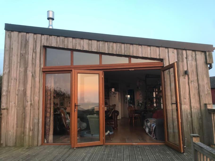 Spacious Cabin On Isolated Farm With Sea View Bude Exterior foto